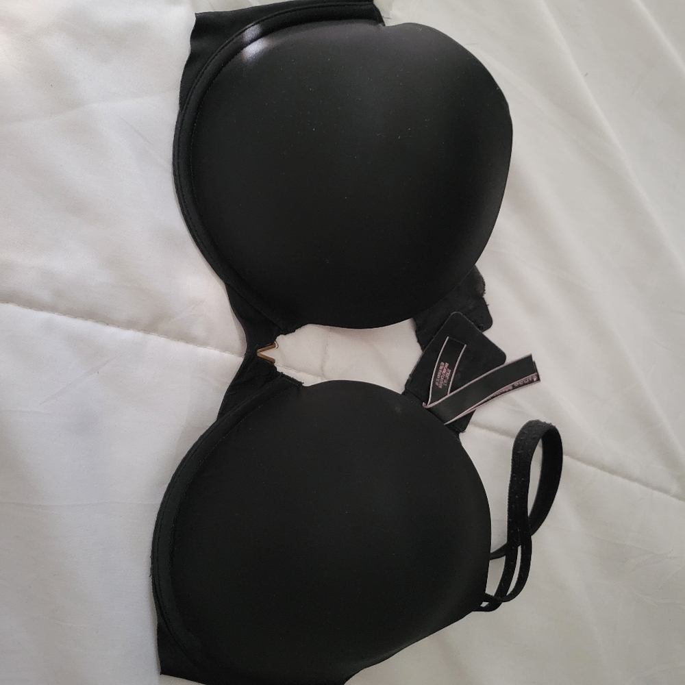 Victoria’s Secret Women 36DD Bra Padded Black Plunge Neckline Seamless